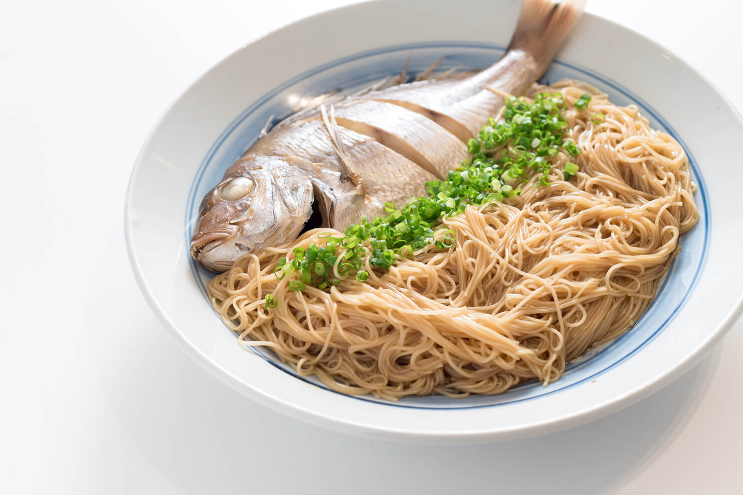 白を白く見せる例